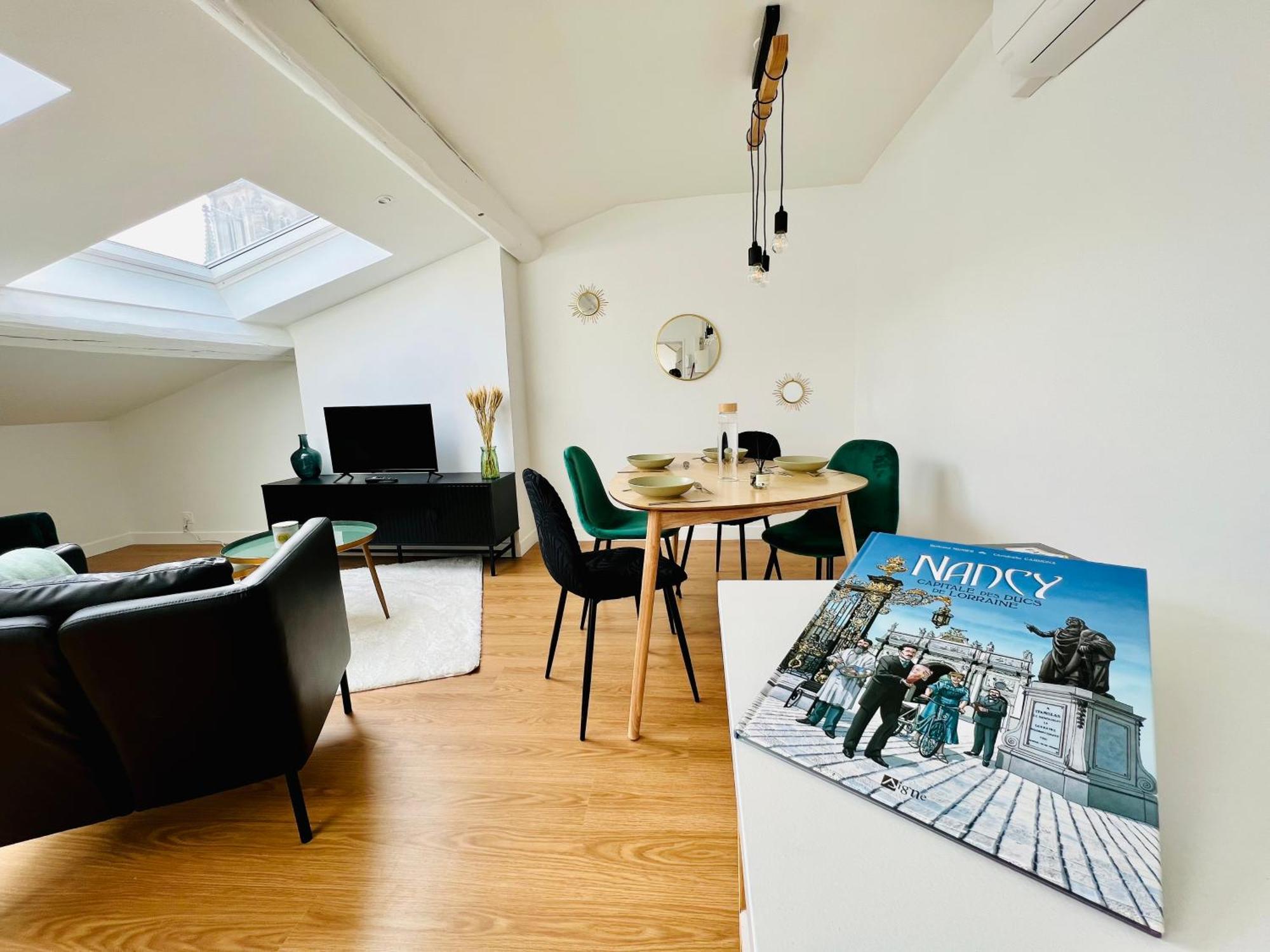 Saint-Epvre ! Appartement T3 น็องซี ภายนอก รูปภาพ